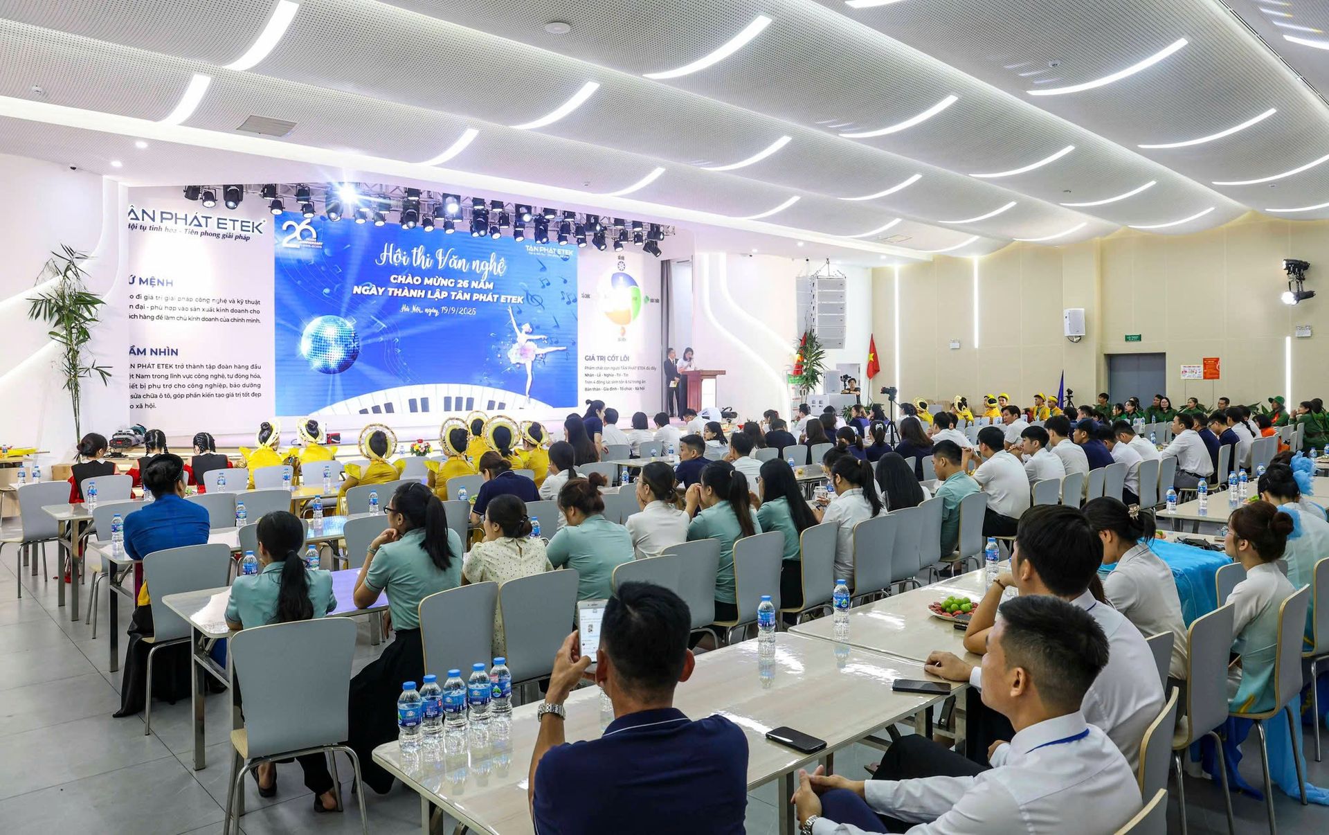Hội thi văn nghệ Tân Phát ETEK 2025
